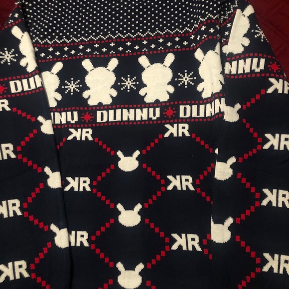 Kidrobot Sweater - Picture 2 of 8